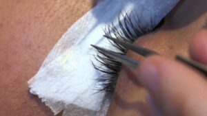 How to sleep with eyelash extensions